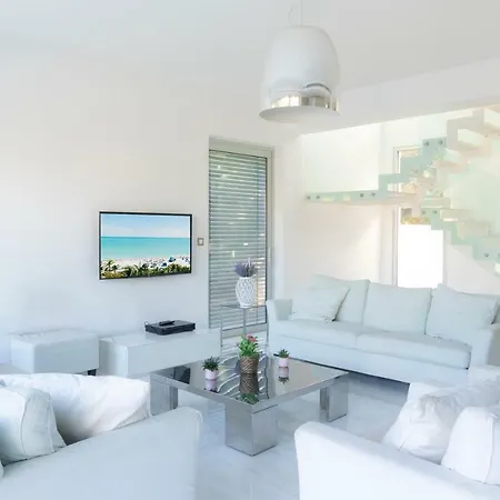 Katerina House Nyaraló