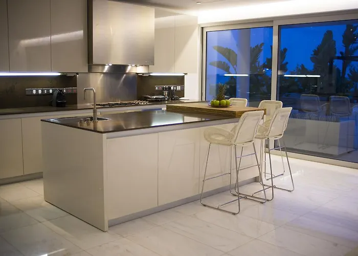 Katerina House 펜션 *