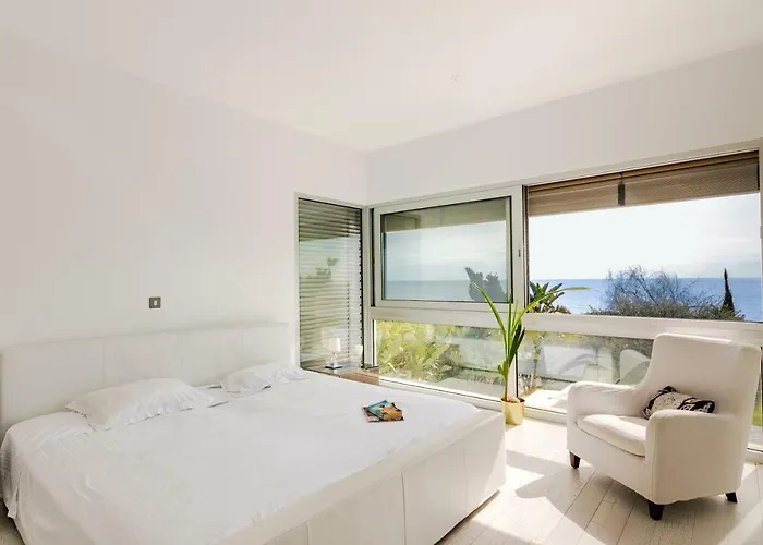 Katerina House 펜션 *